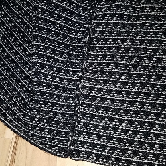Vintage 70s Black and White Sweater - Picture 7 of 8